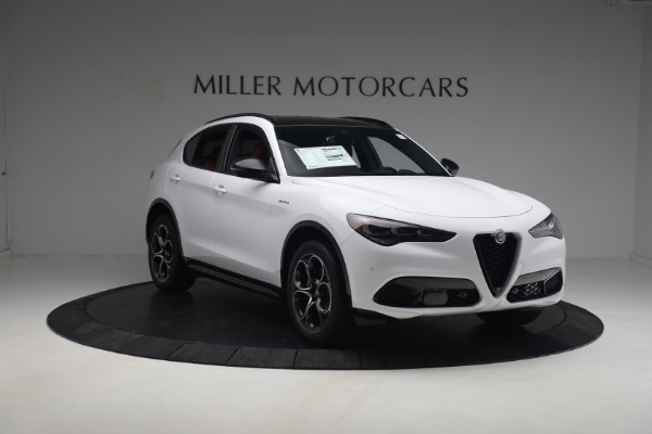New 2024 Alfa Romeo Stelvio Veloce for sale $56,095 at Rolls-Royce Motor Cars Greenwich in Greenwich CT 06830 19