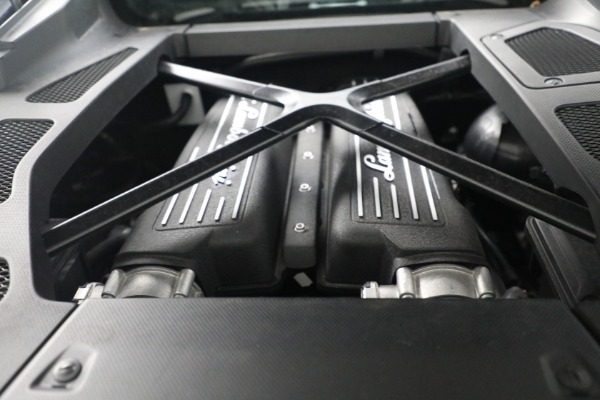 Used 2015 Lamborghini Huracan LP 610-4 for sale Sold at Rolls-Royce Motor Cars Greenwich in Greenwich CT 06830 26