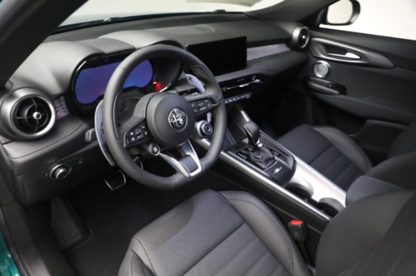 New 2024 Alfa Romeo Tonale Veloce for sale $58,840 at Rolls-Royce Motor Cars Greenwich in Greenwich CT 06830 24