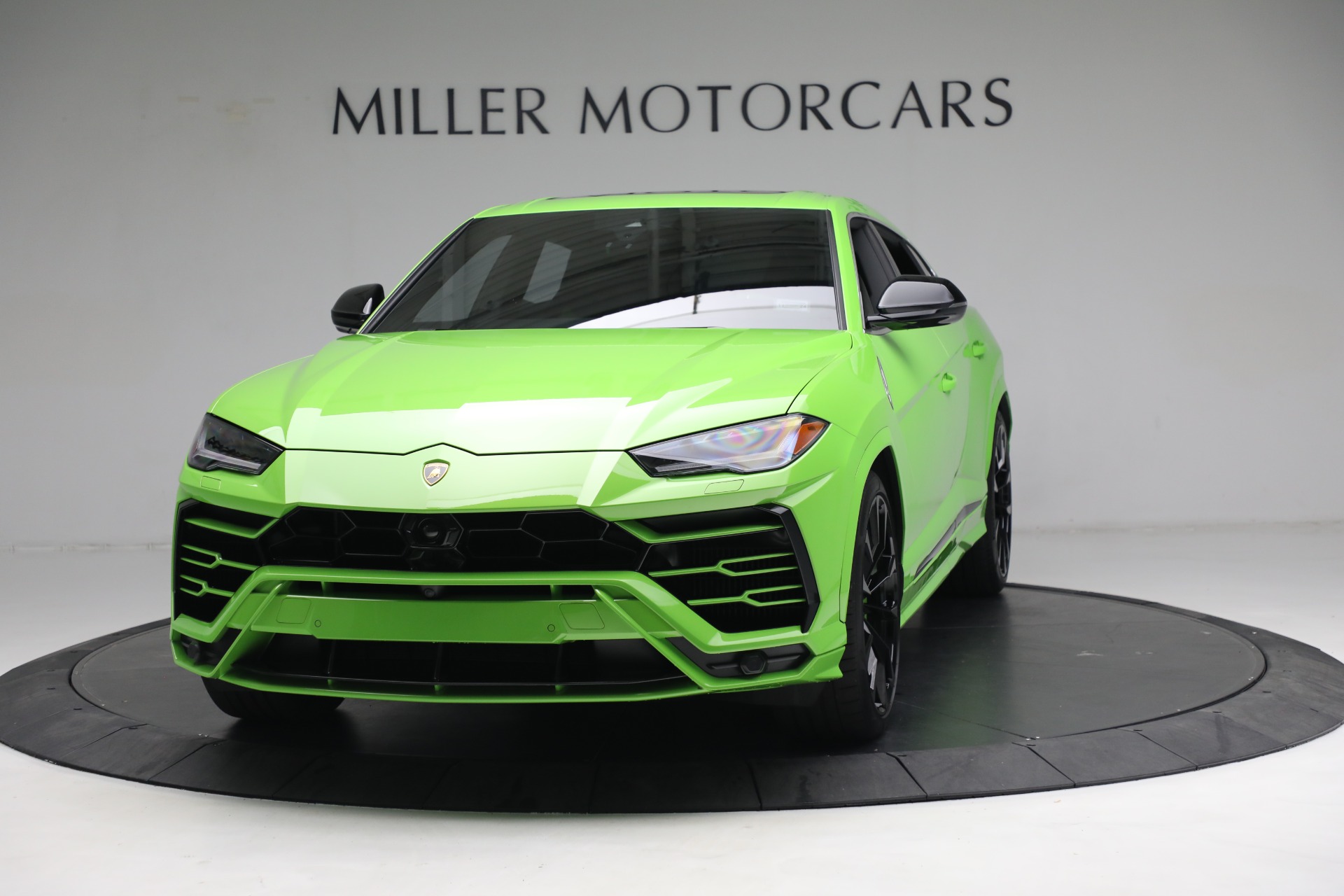 Used 2022 Lamborghini Urus for sale $269,900 at Rolls-Royce Motor Cars Greenwich in Greenwich CT 06830 1
