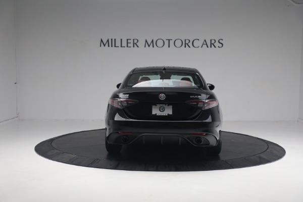 New 2024 Alfa Romeo Giulia Veloce for sale $55,350 at Rolls-Royce Motor Cars Greenwich in Greenwich CT 06830 10