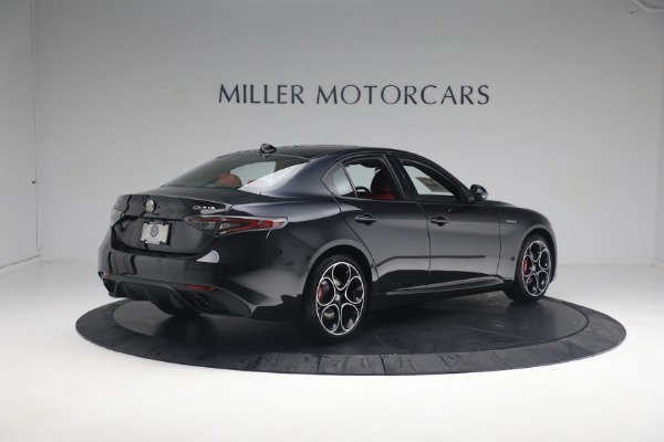 New 2024 Alfa Romeo Giulia Veloce for sale $55,350 at Rolls-Royce Motor Cars Greenwich in Greenwich CT 06830 12