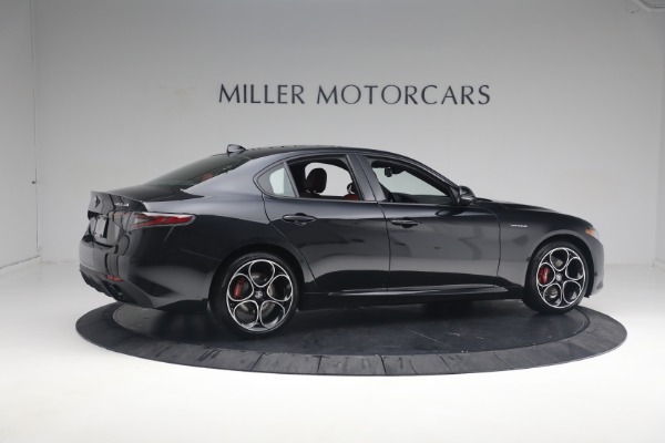 New 2024 Alfa Romeo Giulia Veloce for sale $55,350 at Rolls-Royce Motor Cars Greenwich in Greenwich CT 06830 13