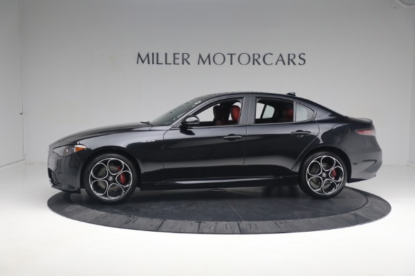 New 2024 Alfa Romeo Giulia Veloce for sale $55,350 at Rolls-Royce Motor Cars Greenwich in Greenwich CT 06830 4