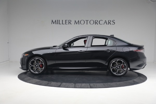 New 2024 Alfa Romeo Giulia Veloce for sale $55,350 at Rolls-Royce Motor Cars Greenwich in Greenwich CT 06830 5