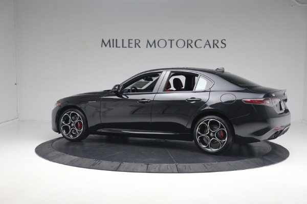 New 2024 Alfa Romeo Giulia Veloce for sale $55,350 at Rolls-Royce Motor Cars Greenwich in Greenwich CT 06830 6