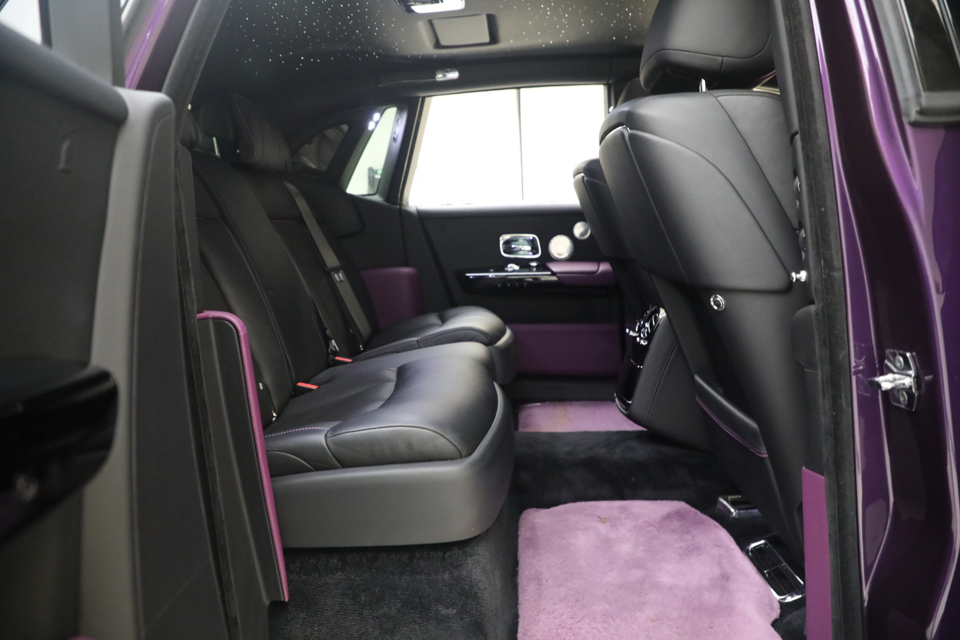 Used 2020 Rolls-Royce Phantom for sale Sold at Rolls-Royce Motor Cars Greenwich in Greenwich CT 06830 22