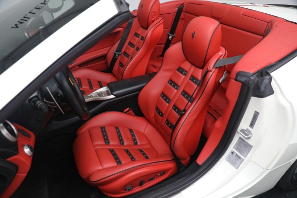 Used 2014 Ferrari California for sale $134,900 at Rolls-Royce Motor Cars Greenwich in Greenwich CT 06830 21