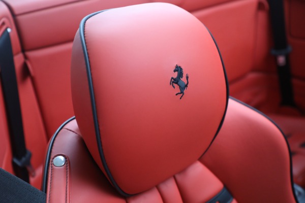 Used 2014 Ferrari California for sale $134,900 at Rolls-Royce Motor Cars Greenwich in Greenwich CT 06830 27