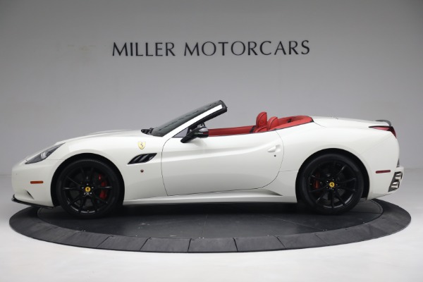 Used 2014 Ferrari California for sale $134,900 at Rolls-Royce Motor Cars Greenwich in Greenwich CT 06830 3