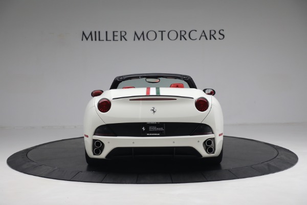 Used 2014 Ferrari California for sale $134,900 at Rolls-Royce Motor Cars Greenwich in Greenwich CT 06830 6