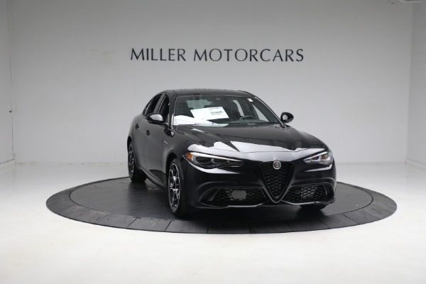 New 2024 Alfa Romeo Giulia Veloce for sale Sold at Rolls-Royce Motor Cars Greenwich in Greenwich CT 06830 18