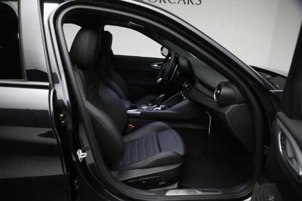 New 2024 Alfa Romeo Giulia Veloce for sale Sold at Rolls-Royce Motor Cars Greenwich in Greenwich CT 06830 22