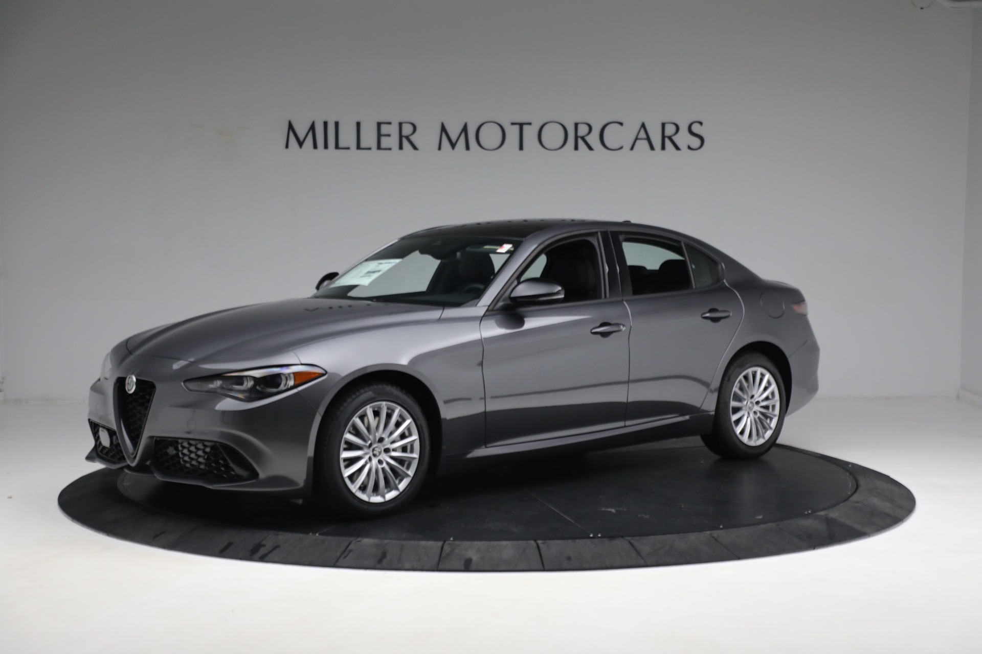 New 2024 Alfa Romeo Giulia Sprint for sale $48,230 at Rolls-Royce Motor Cars Greenwich in Greenwich CT 06830 1