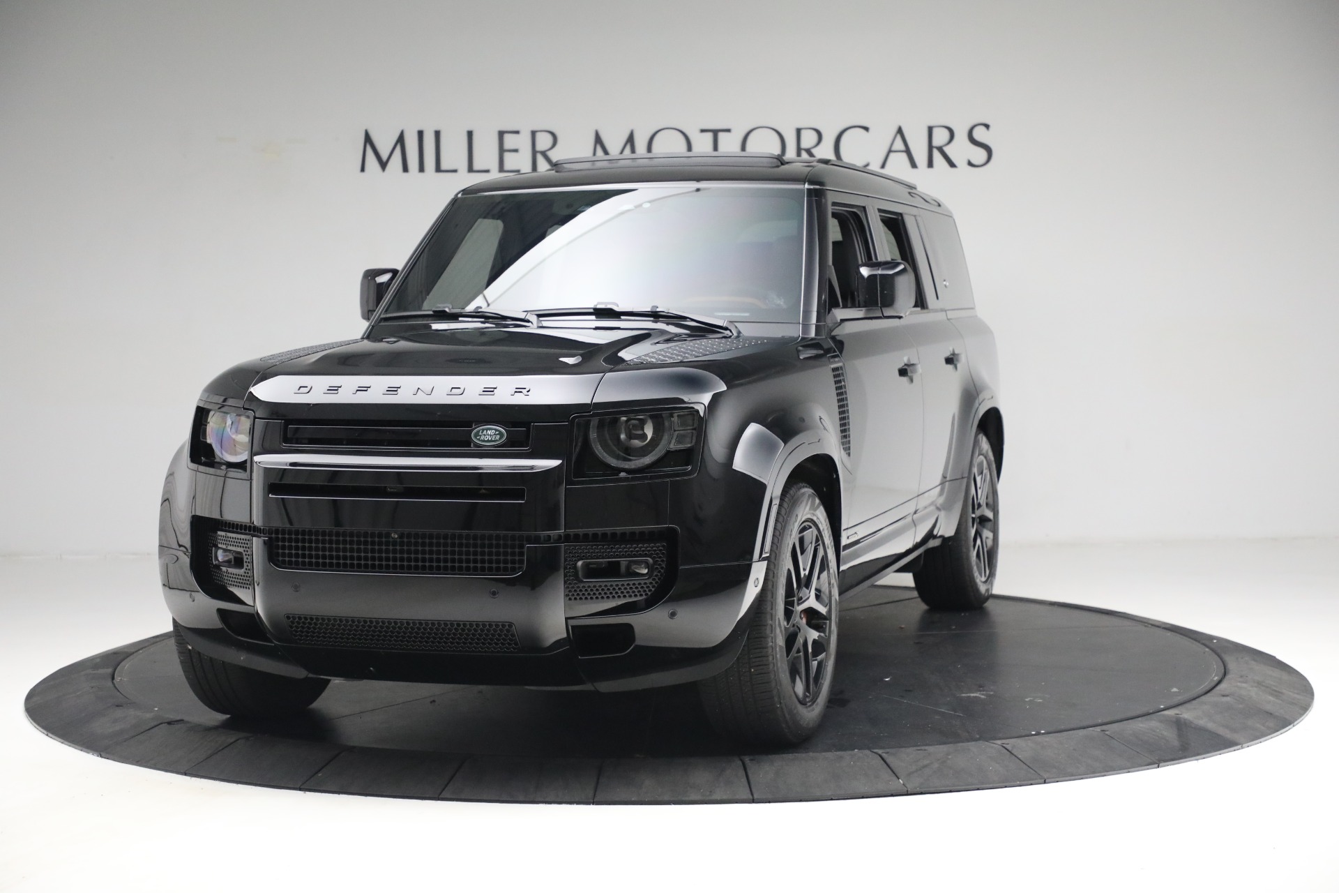 Used 2023 Land Rover Defender 130 X for sale $99,900 at Rolls-Royce Motor Cars Greenwich in Greenwich CT 06830 1