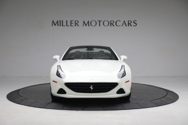 Used 2017 Ferrari California T for sale $151,900 at Rolls-Royce Motor Cars Greenwich in Greenwich CT 06830 12