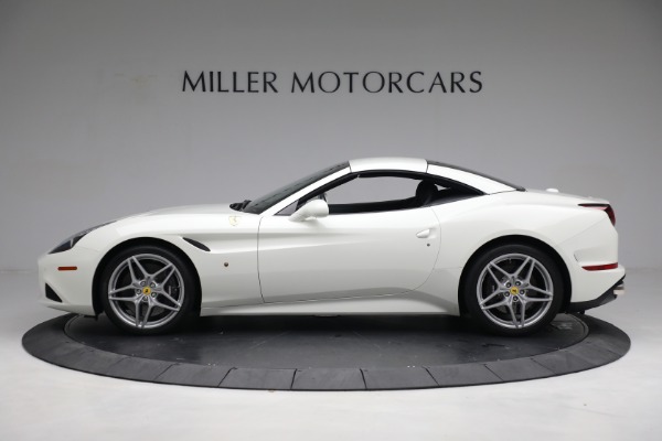 Used 2017 Ferrari California T for sale $151,900 at Rolls-Royce Motor Cars Greenwich in Greenwich CT 06830 14