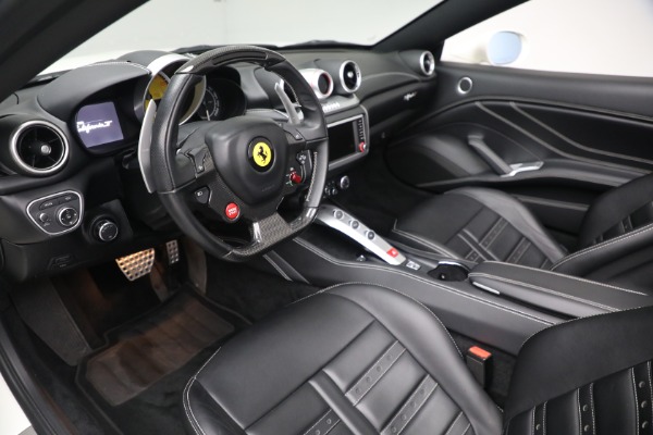 Used 2017 Ferrari California T for sale $151,900 at Rolls-Royce Motor Cars Greenwich in Greenwich CT 06830 19
