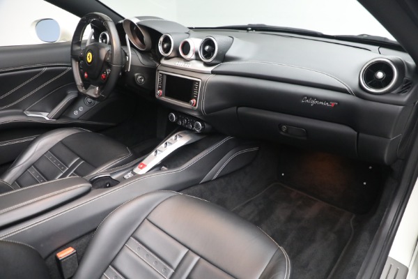 Used 2017 Ferrari California T for sale $151,900 at Rolls-Royce Motor Cars Greenwich in Greenwich CT 06830 22