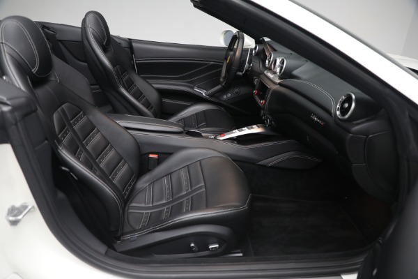Used 2017 Ferrari California T for sale $151,900 at Rolls-Royce Motor Cars Greenwich in Greenwich CT 06830 23