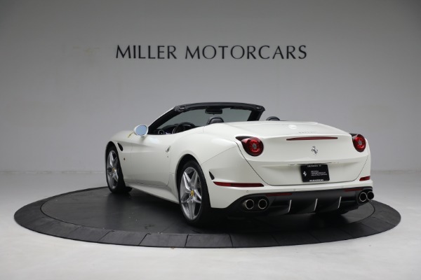Used 2017 Ferrari California T for sale $151,900 at Rolls-Royce Motor Cars Greenwich in Greenwich CT 06830 5