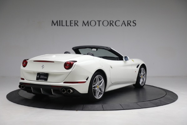 Used 2017 Ferrari California T for sale $151,900 at Rolls-Royce Motor Cars Greenwich in Greenwich CT 06830 7