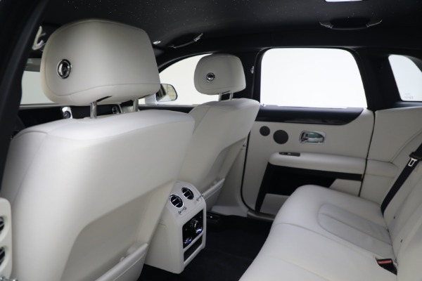 Used 2022 Rolls-Royce Ghost for sale $295,900 at Rolls-Royce Motor Cars Greenwich in Greenwich CT 06830 19