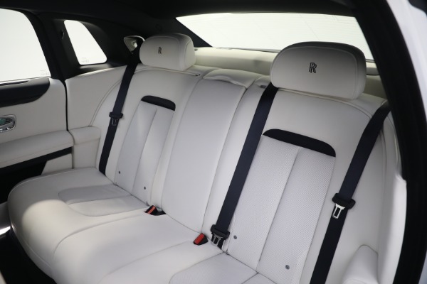 Used 2022 Rolls-Royce Ghost for sale $295,900 at Rolls-Royce Motor Cars Greenwich in Greenwich CT 06830 22