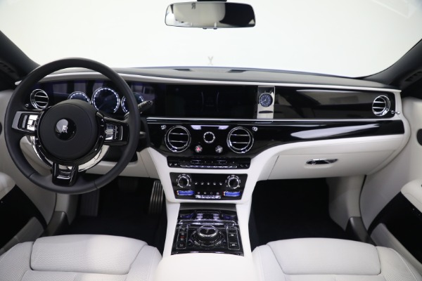 Used 2022 Rolls-Royce Ghost for sale $299,900 at Rolls-Royce Motor Cars Greenwich in Greenwich CT 06830 4