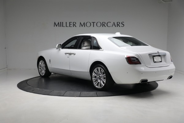 Used 2022 Rolls-Royce Ghost for sale $295,900 at Rolls-Royce Motor Cars Greenwich in Greenwich CT 06830 8