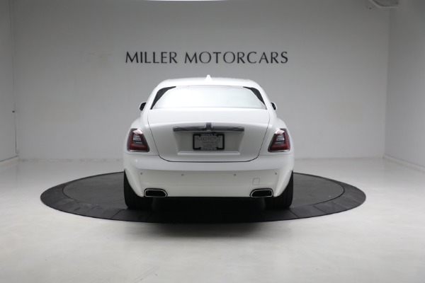 Used 2022 Rolls-Royce Ghost for sale $295,900 at Rolls-Royce Motor Cars Greenwich in Greenwich CT 06830 9