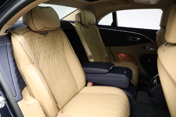 New 2024 Bentley Flying Spur Hybrid Azure for sale $289,115 at Rolls-Royce Motor Cars Greenwich in Greenwich CT 06830 26