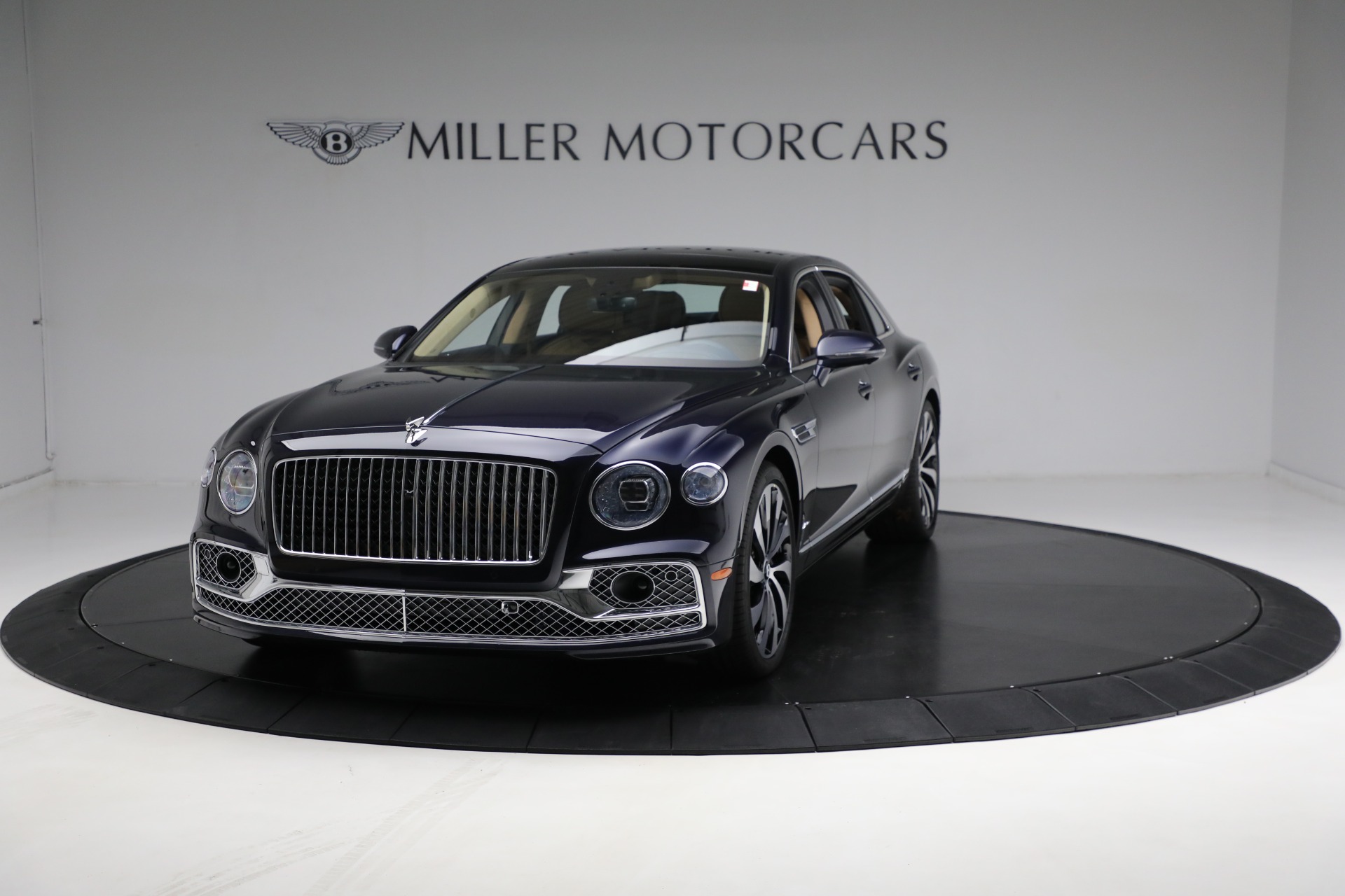 New 2024 Bentley Flying Spur Hybrid Azure for sale $289,115 at Rolls-Royce Motor Cars Greenwich in Greenwich CT 06830 1