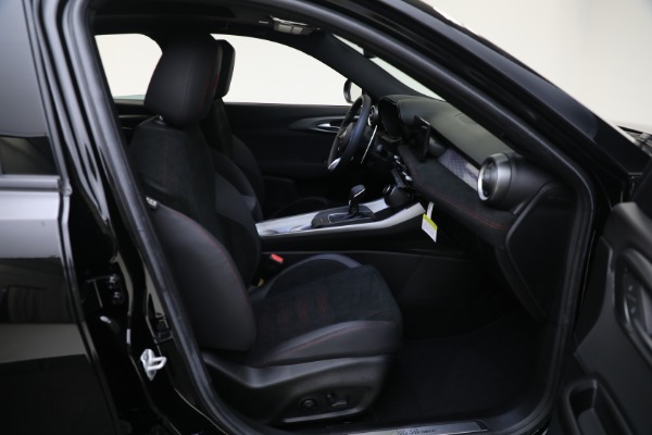 New 2024 Alfa Romeo Tonale Veloce for sale Sold at Rolls-Royce Motor Cars Greenwich in Greenwich CT 06830 23