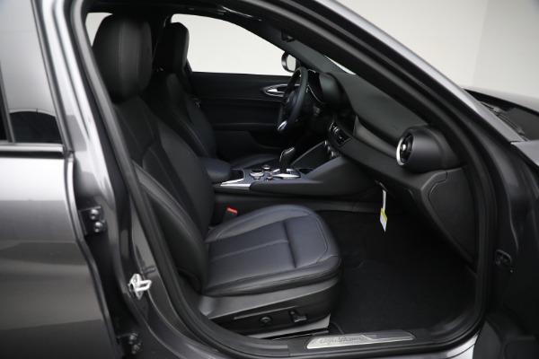 New 2024 Alfa Romeo Giulia Ti for sale $51,870 at Rolls-Royce Motor Cars Greenwich in Greenwich CT 06830 26