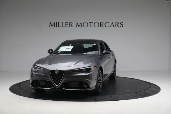 New 2024 Alfa Romeo Giulia Ti for sale $51,870 at Rolls-Royce Motor Cars Greenwich in Greenwich CT 06830 1