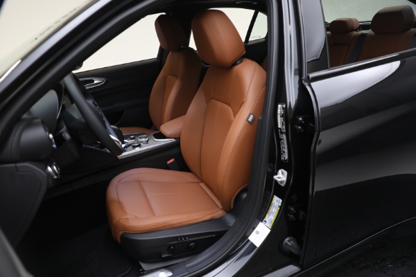 New 2024 Alfa Romeo Giulia Ti for sale $54,845 at Rolls-Royce Motor Cars Greenwich in Greenwich CT 06830 25