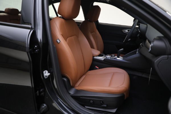 New 2024 Alfa Romeo Giulia Ti for sale $54,845 at Rolls-Royce Motor Cars Greenwich in Greenwich CT 06830 26