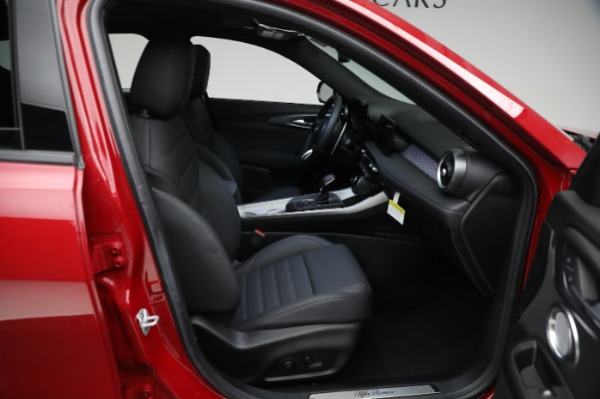 New 2024 Alfa Romeo Tonale Veloce for sale Sold at Rolls-Royce Motor Cars Greenwich in Greenwich CT 06830 21