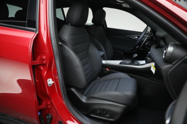 New 2024 Alfa Romeo Tonale Veloce for sale Sold at Rolls-Royce Motor Cars Greenwich in Greenwich CT 06830 23