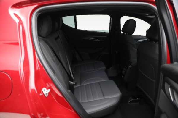 New 2024 Alfa Romeo Tonale Veloce for sale Sold at Rolls-Royce Motor Cars Greenwich in Greenwich CT 06830 25