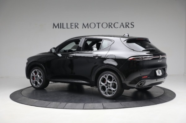 New 2024 Alfa Romeo Tonale Veloce for sale $57,640 at Rolls-Royce Motor Cars Greenwich in Greenwich CT 06830 6