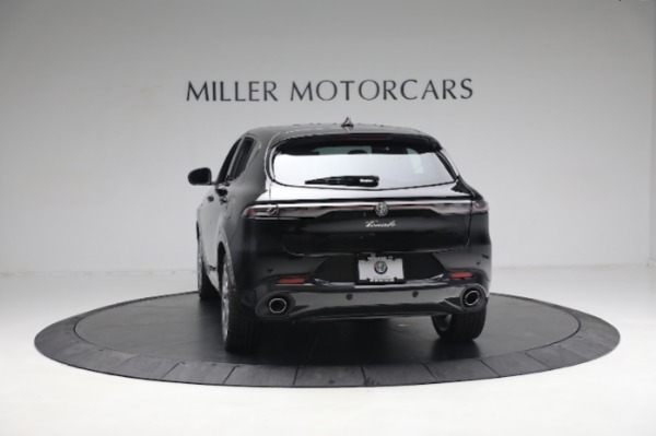 New 2024 Alfa Romeo Tonale Veloce for sale $57,640 at Rolls-Royce Motor Cars Greenwich in Greenwich CT 06830 8