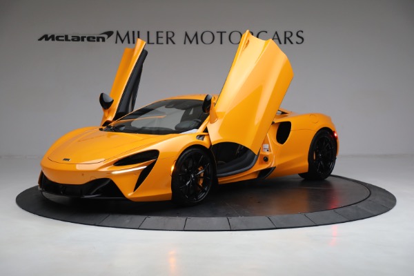 New 2023 McLaren Artura Vision for sale Call for price at Rolls-Royce Motor Cars Greenwich in Greenwich CT 06830 13