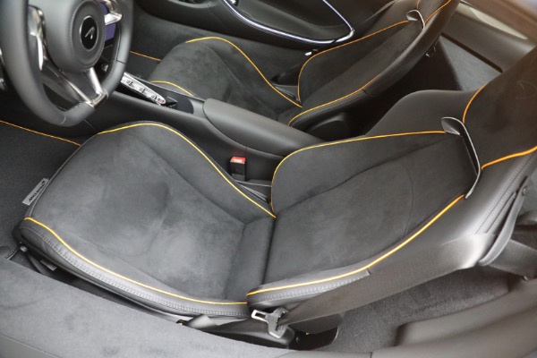 New 2023 McLaren Artura Vision for sale Call for price at Rolls-Royce Motor Cars Greenwich in Greenwich CT 06830 20