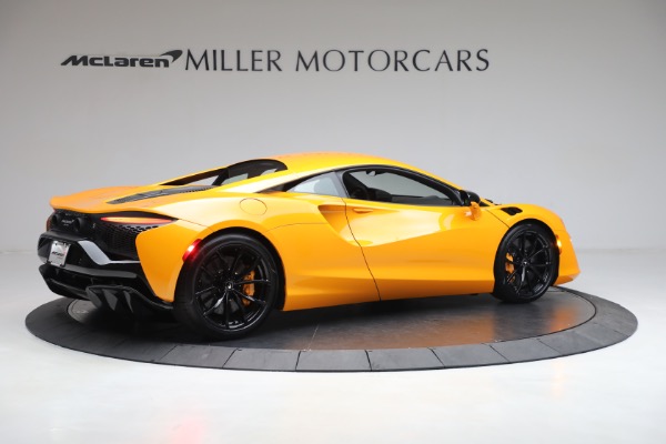 New 2023 McLaren Artura Vision for sale Call for price at Rolls-Royce Motor Cars Greenwich in Greenwich CT 06830 8