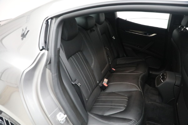 Used 2022 Maserati Ghibli Modena Q4 for sale $59,900 at Rolls-Royce Motor Cars Greenwich in Greenwich CT 06830 27