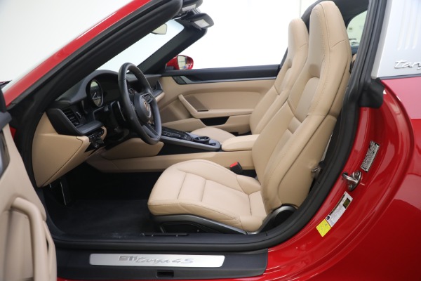 Used 2021 Porsche 911 Targa 4S for sale Sold at Rolls-Royce Motor Cars Greenwich in Greenwich CT 06830 14