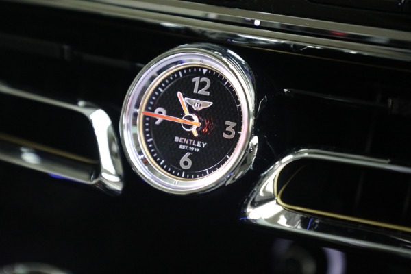 Used 2021 Bentley Flying Spur W12 for sale Sold at Rolls-Royce Motor Cars Greenwich in Greenwich CT 06830 28