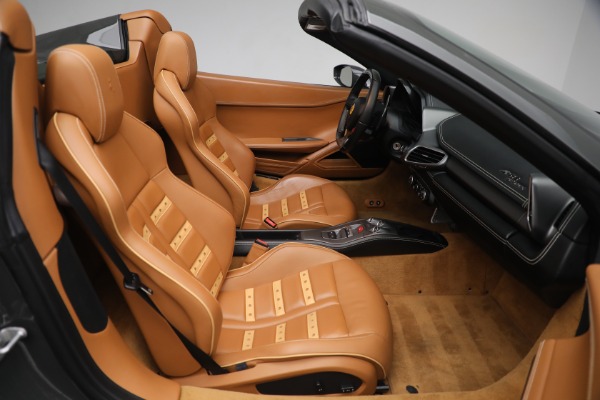 Used 2014 Ferrari 458 Spider for sale $289,900 at Rolls-Royce Motor Cars Greenwich in Greenwich CT 06830 23